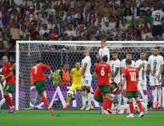 IM体育动画直播通道-斯洛文尼亚队取胜，成功晋级欧洲杯淘汰赛