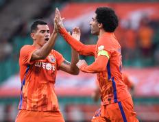 IM体育-包含足球界巨星争相披荆斩棘，实力不可小觑的词条