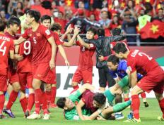 IM体育官方平台-韩国队力克印尼队，黄鸭组合带队取胜