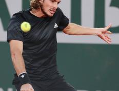 IM体育平台-关于法国网球队强势意大利网球队，西西帕斯送出助攻的信息