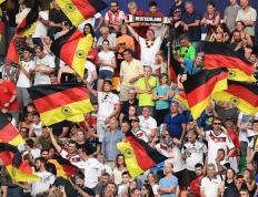 IM体育官方网站-包含精彩绝伦！世界各地球队的比拼引发球迷热情的词条