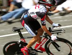 IM体育官网入口-当东方铁骑冲垮美利坚奇才，布克生涯之夜背后的篮球文明对话