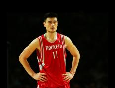 IM体育App下载-英超争冠焦点战，猛龙碾压凯尔特人—双线战场的胜利交响