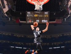 IM体育注册链接-逆转之夜，霍勒迪扛起尼克斯，终结广东队不败神话