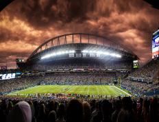 IM体育官方网-逆转之夜，浓眉哥惊艳四座，广州队绝地反击四川队