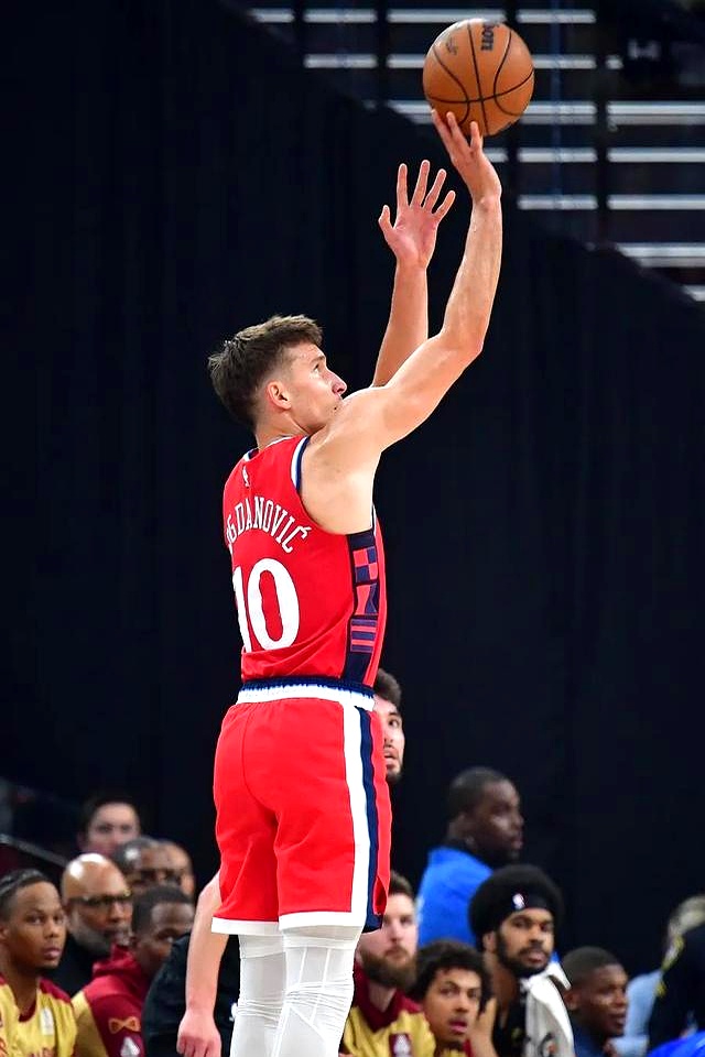 IM体育网页版登录入口-关于马刺完胜意大利男篮,乔治·希尔一己之力扛起全队的信息