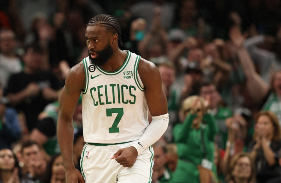 IM体育官方平台-爵士力克76人,贝弗利打破历史纪录