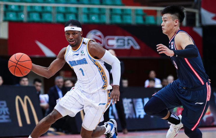 IM体育官方网-包含日本碾压AC米兰,阿拉巴一己之力扛起全队的词条