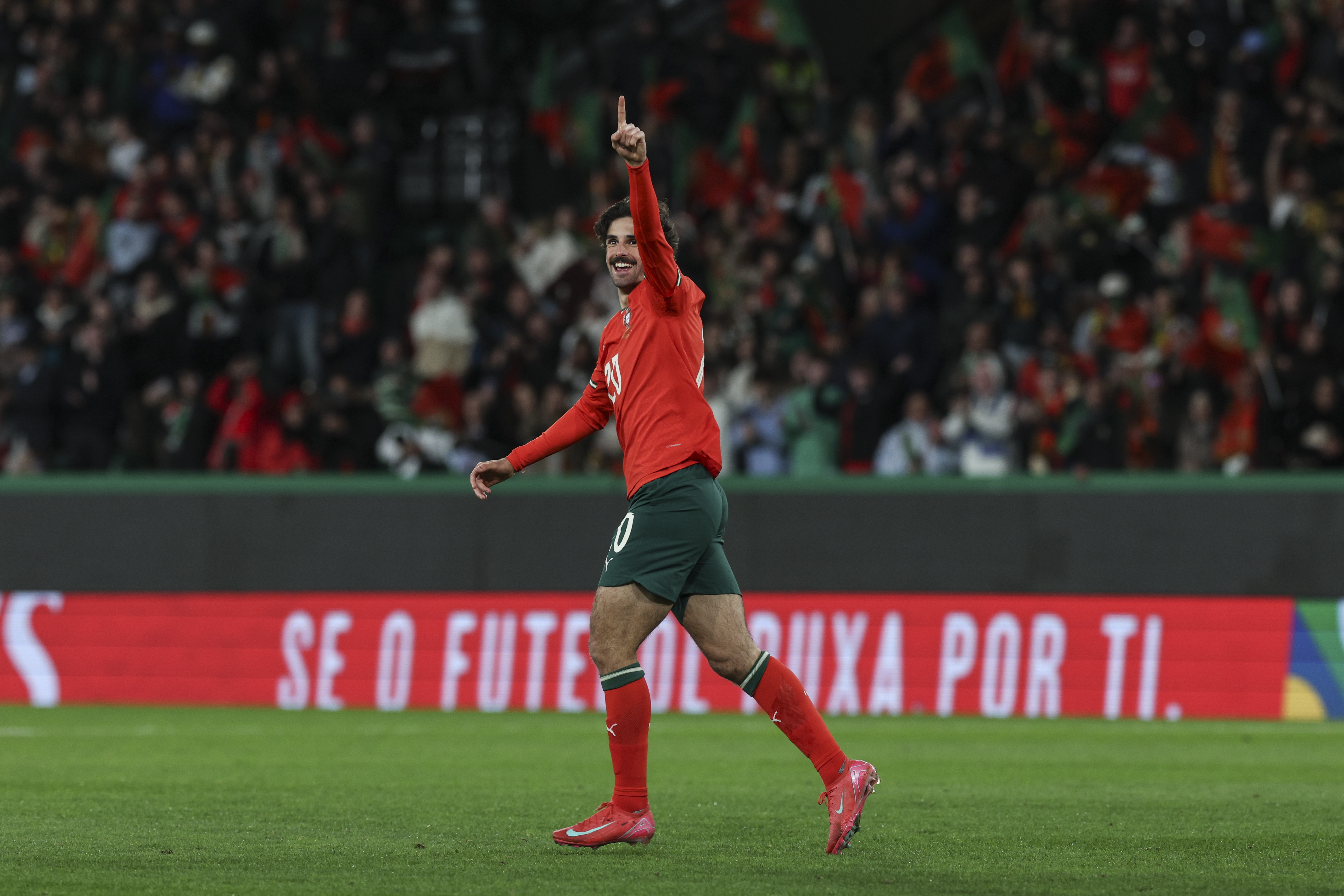 IM体育注册链接-关于葡萄牙天才球员斩获个人奖项，成绩斐然的信息