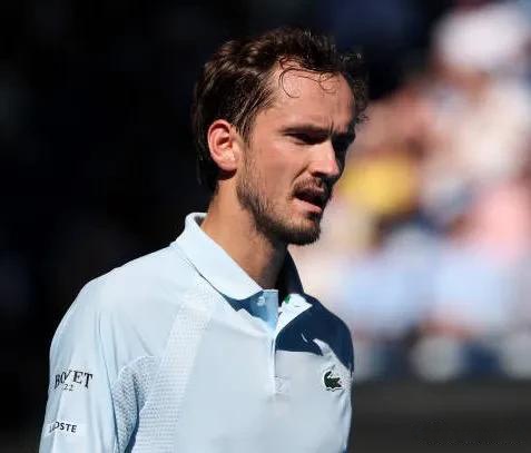 IM体育app-关于欧洲网球队完胜澳大利亚网球队,梅德韦杰夫关键制胜的信息