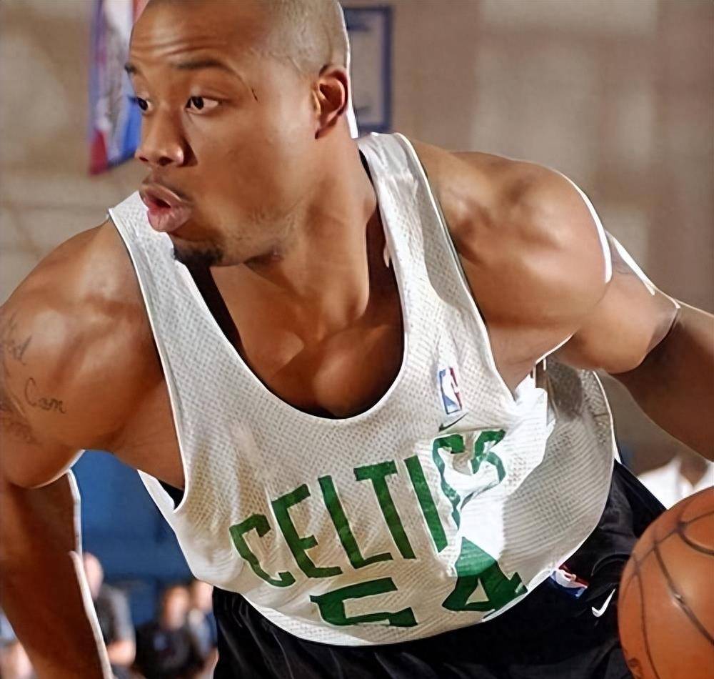 IM体育注册链接-瑞恩球队青训学院选拔新秀加入俱乐部