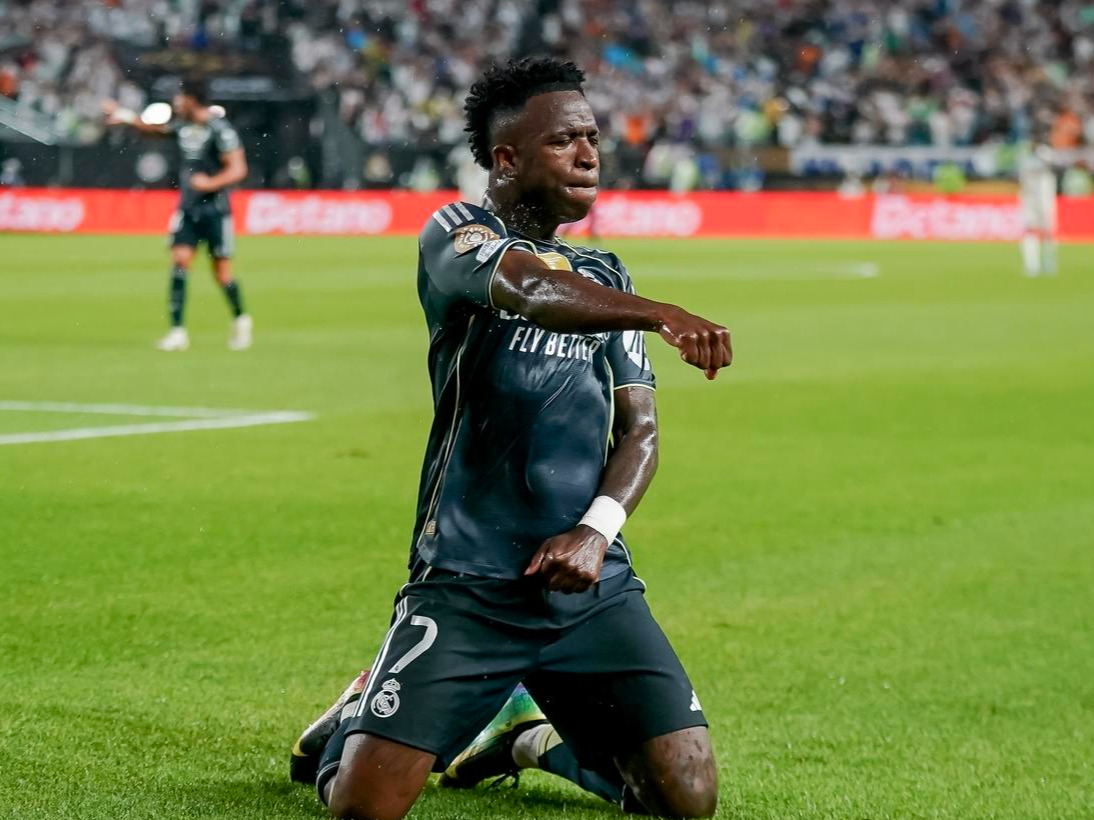 IM体育官方网站-萨尔茨堡五连胜，壮志未酬首次失利的简单介绍