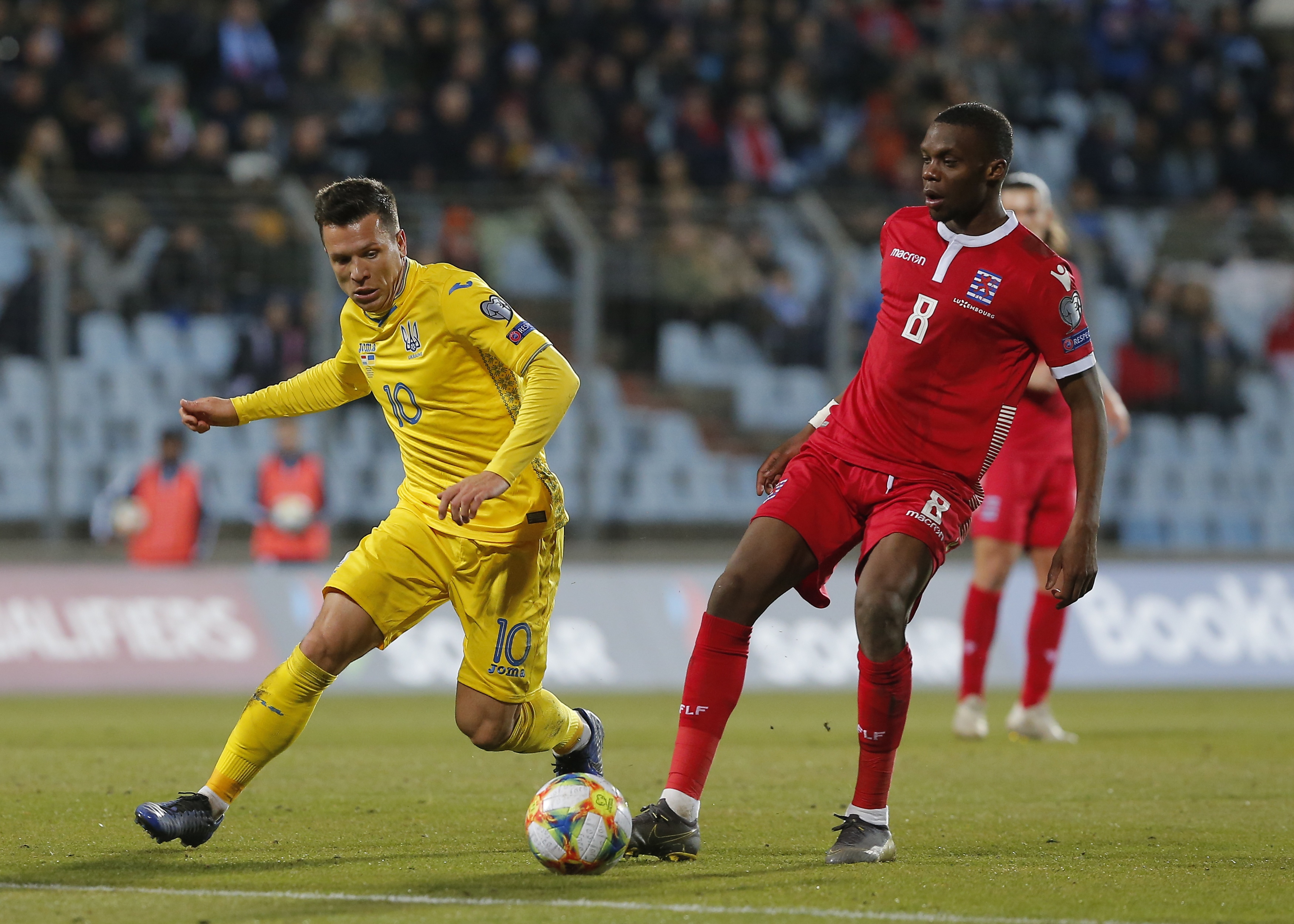 IM体育官方网站-丹麦队决胜卢森堡队,谋求杀入欧洲杯半决赛