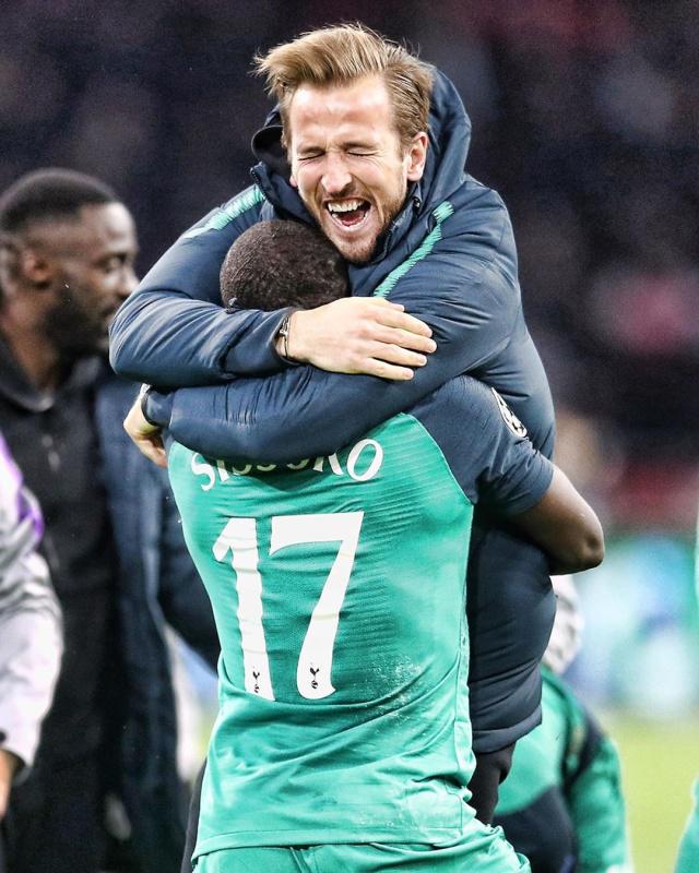 IM体育官方平台-阿贾克斯小胜,成功晋级欧冠强的简单介绍