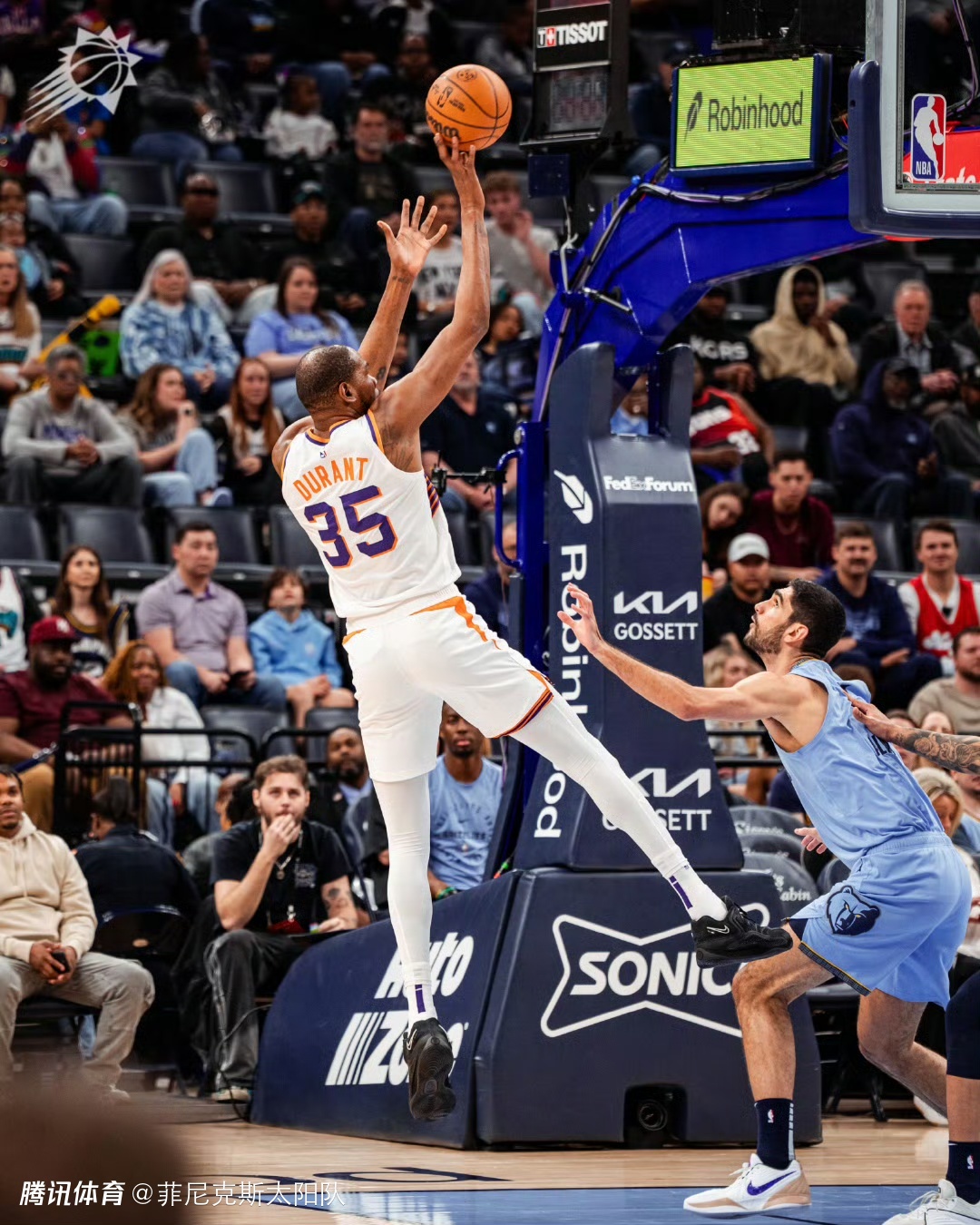 IM体育官网-关于雷霆客场险胜灰熊，保罗冷静关键罚球的信息