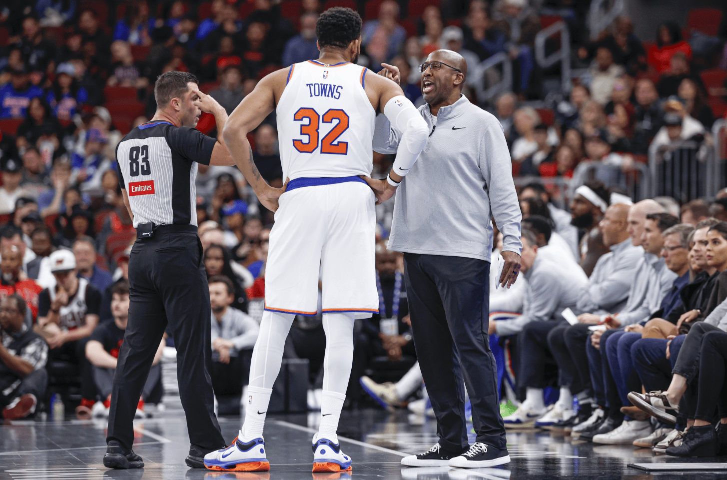 IM体育赛事直播入口-公牛力克尼克斯，约基奇点燃赛场的简单介绍