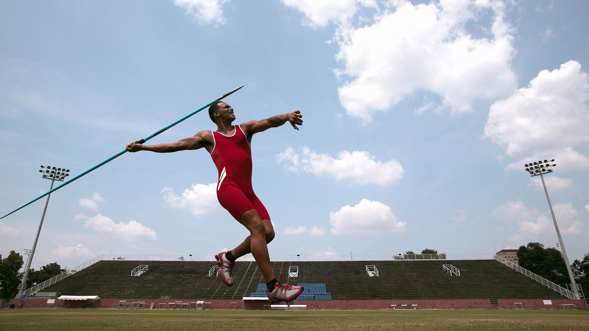 IM体育app-绿茵场上的两极叙事，日本绝杀德国与梅西的统治时刻